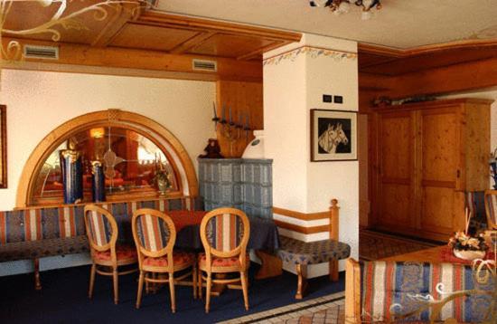 Hotel Fontana Vigo di Fassa Esterno foto