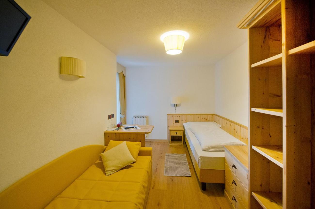Hotel Fontana Vigo di Fassa Camera foto