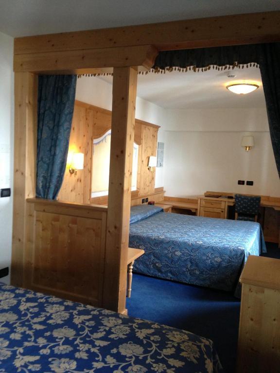 Hotel Fontana Vigo di Fassa Camera foto